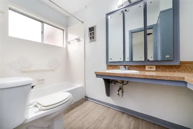 $1,400 | 1309 Jefferson Street, Baytown, TX 77520