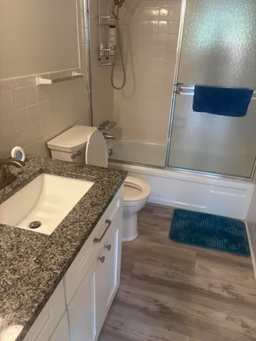 $1,700 | 2600 Southeast Ocean Boulevard, Unit Y15, Stuart, FL 34996