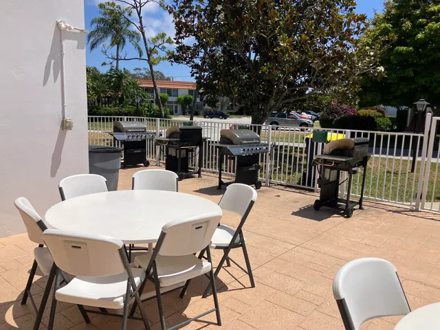 $1,650 | 2600 Southeast Ocean Boulevard, Unit Y15, Stuart, FL 34996