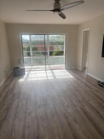 $1,700 | 2600 Southeast Ocean Boulevard, Unit Y15, Stuart, FL 34996