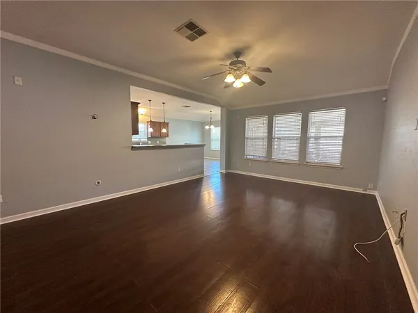 $2,200 | 1002 La Mirada Street, Portland, TX 78374