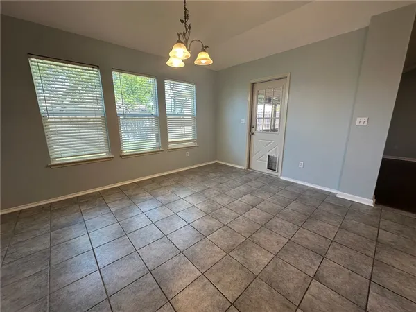 $2,200 | 1002 La Mirada Street, Portland, TX 78374