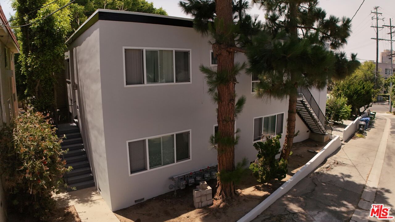 7851 West Talbert Street Playa del Rey, CA 90293 - Photo 8 of 12 Gallery Image 8