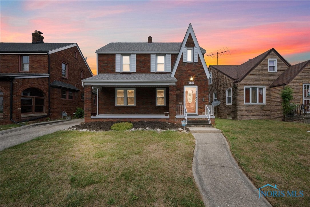 624 Waybridge Road Toledo, OH 43612 - Photo 1 of 35 Gallery Image 1