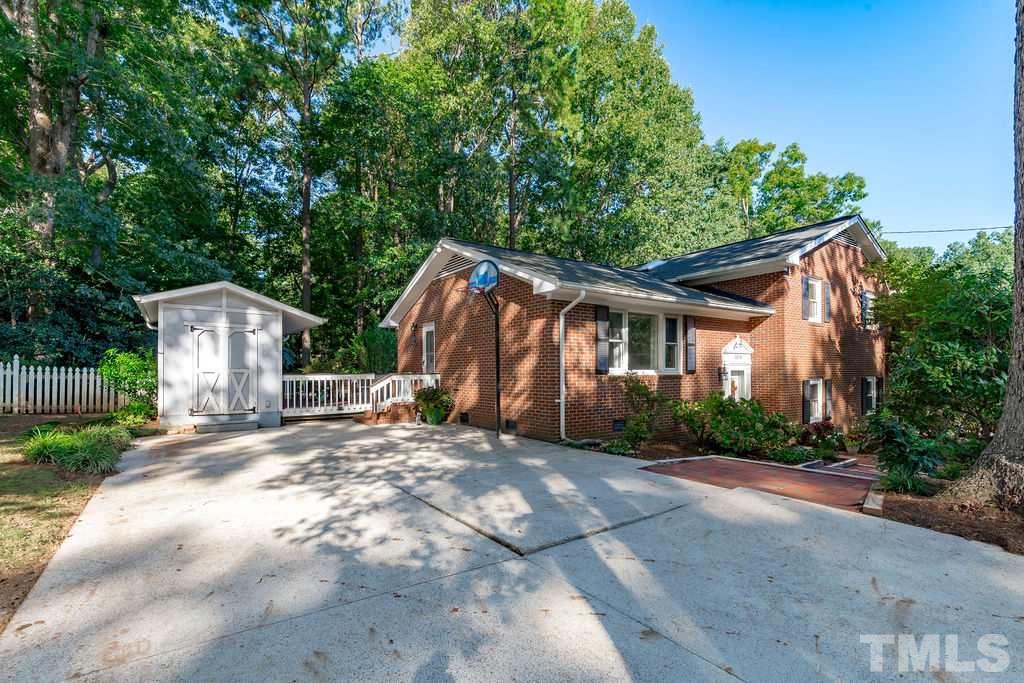 1314 Hampton Valley Road Cary, NC 27511 - Photo 3 of 24 Gallery Image 3