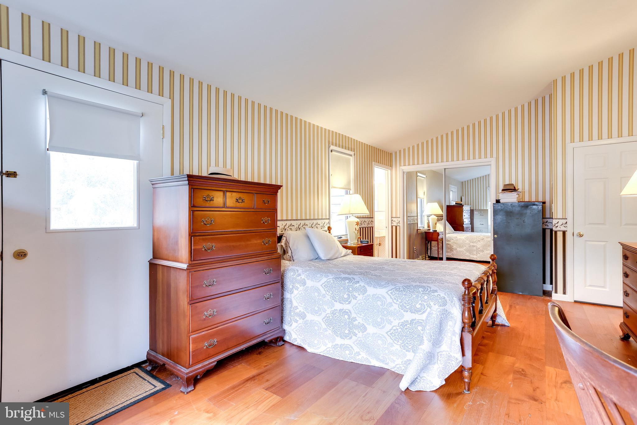 1505 Frederick Road Catonsville, MD 21228 - Photo 12 of 34 First Floor Master