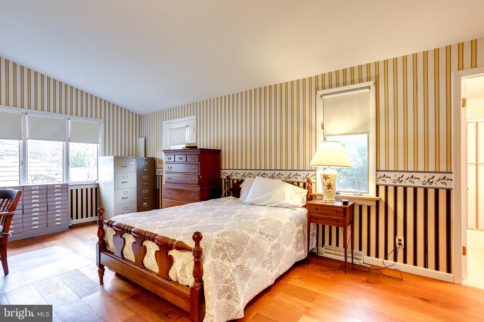 1505 Frederick Road Catonsville, MD 21228 - Photo 13 of 34 First Floor Master