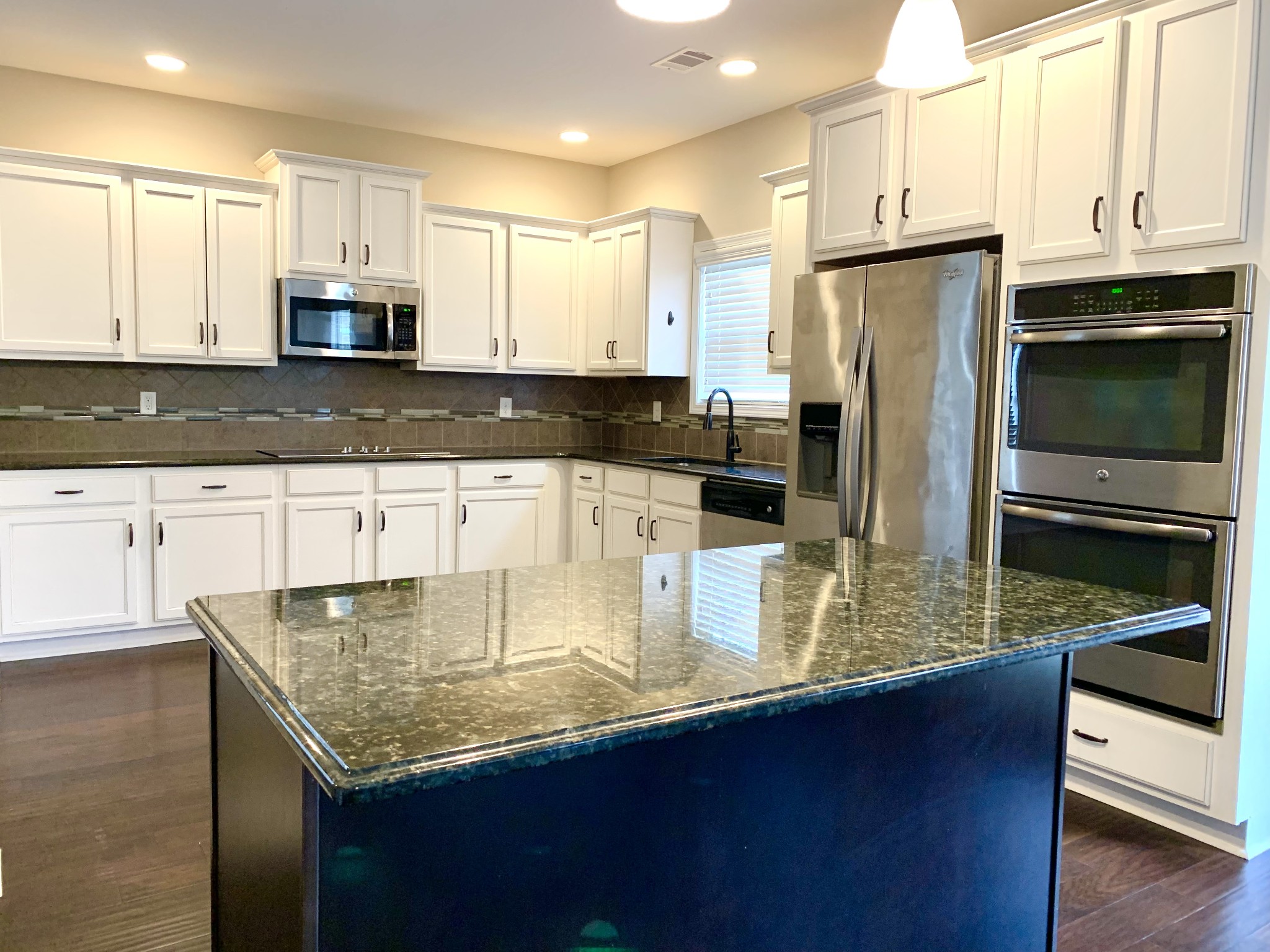 117 Blue Hole Road Clarksville, TN 37042 - Photo 7 of 38