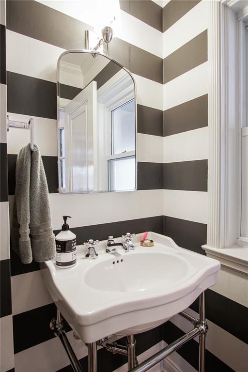 6901 Warwick Road Indianapolis, IN 46220 - Photo 9 of 53 Gallery Image 9