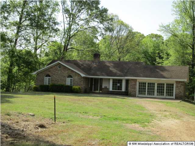 508 Oak Grove Road Charleston, MS 38921 - Photo 1 of 11 Primary Photo