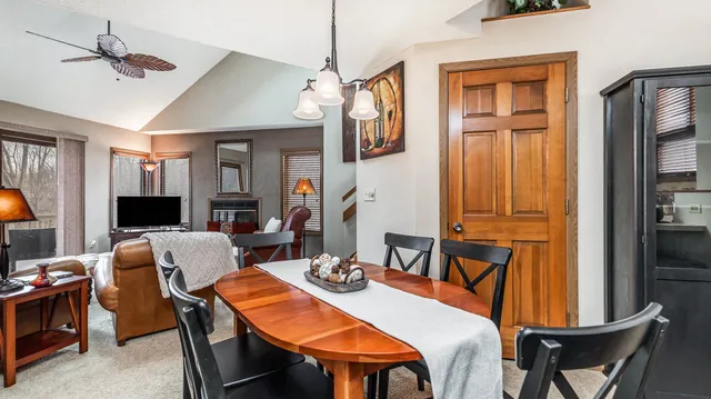 $257,500 | 120 Walnut Hill Drive, Galena, IL 61036