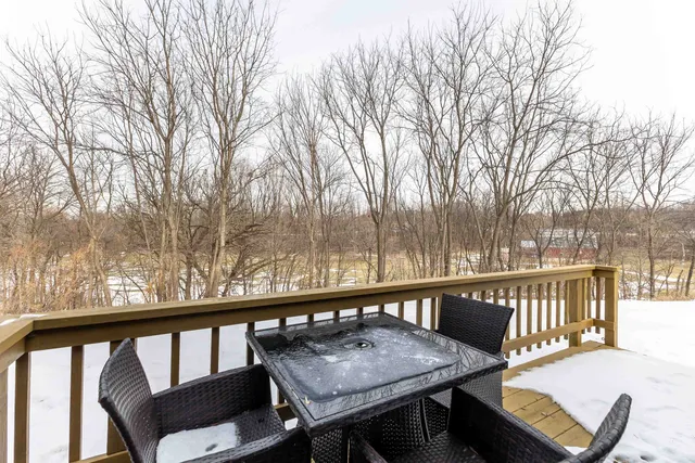 $257,500 | 120 Walnut Hill Drive, Galena, IL 61036