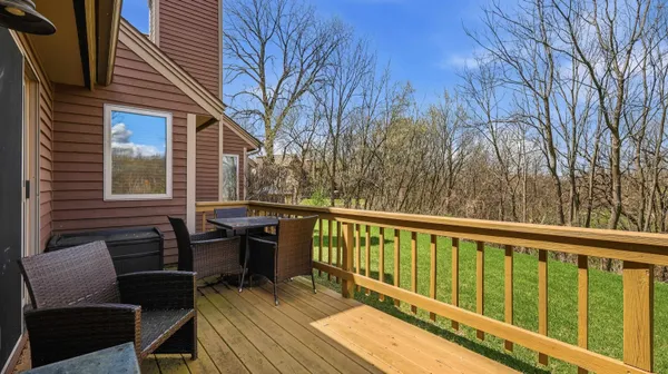 $257,500 | 120 Walnut Hill Drive, Galena, IL 61036