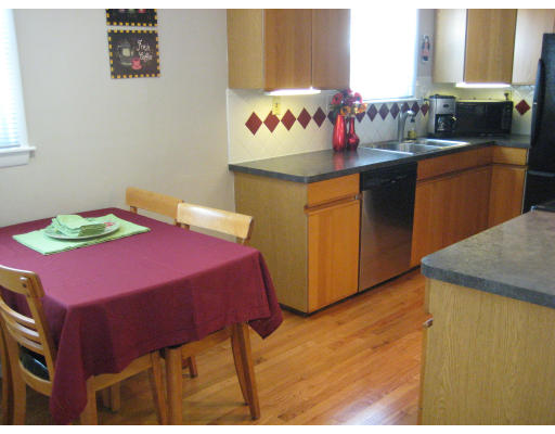 57 Balis Street Springfield, MA 01109 - Photo 7 of 18