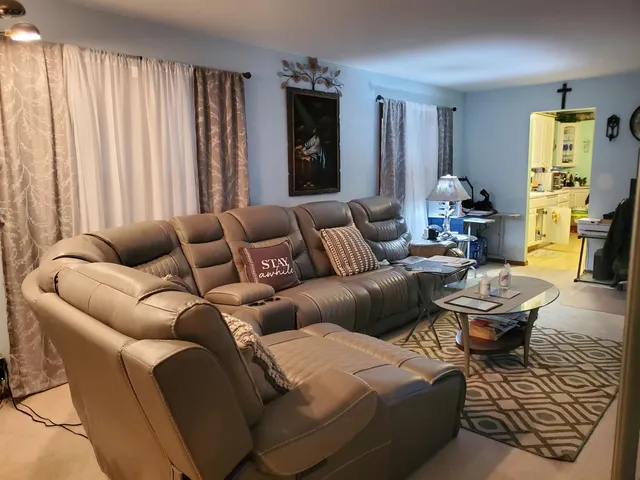 $155,000 | 2216 Dresden Avenue, Rockford, IL 61103