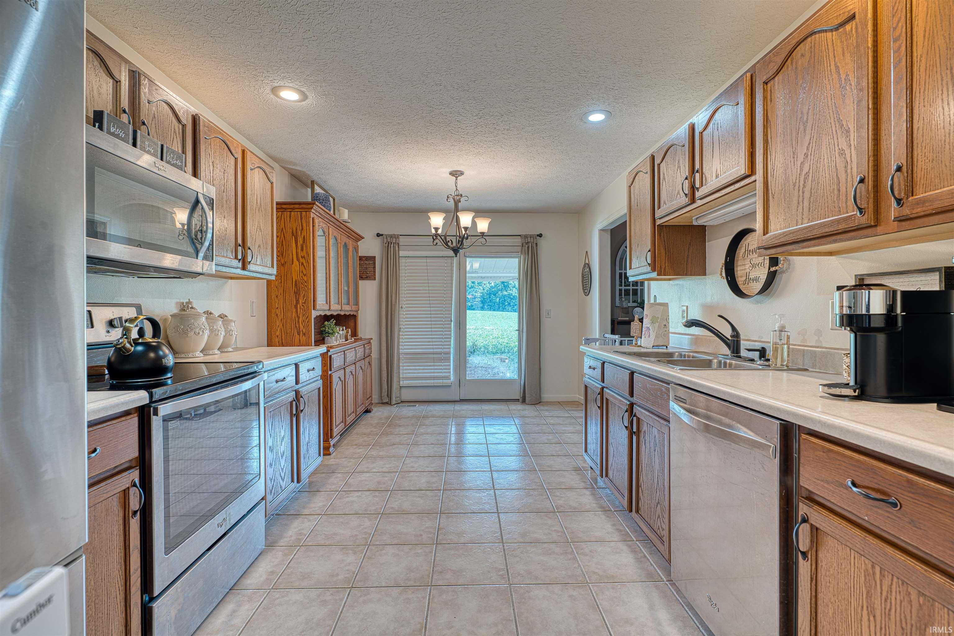 728 Strawberry Hill Road Evansville, IN 47711 - Photo 10 of 29