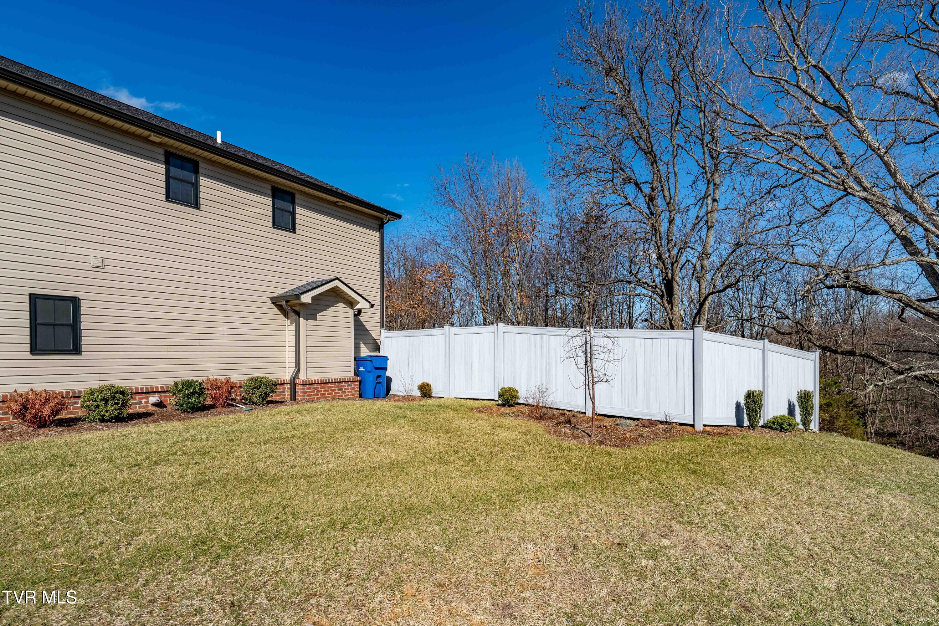 1072 Riddle Ridge Jonesborough, TN 37659 - Photo 38 of 64 1072 Riddle Ridge (25 of 68)