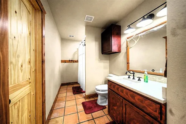 $830,000 | 9439 County Road 103, Whitesboro, TX 76273