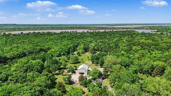 $830,000 | 9439 County Road 103, Whitesboro, TX 76273