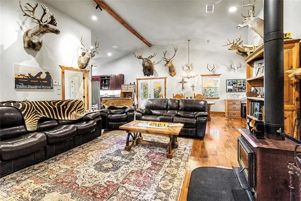 $830,000 | 9439 County Road 103, Whitesboro, TX 76273