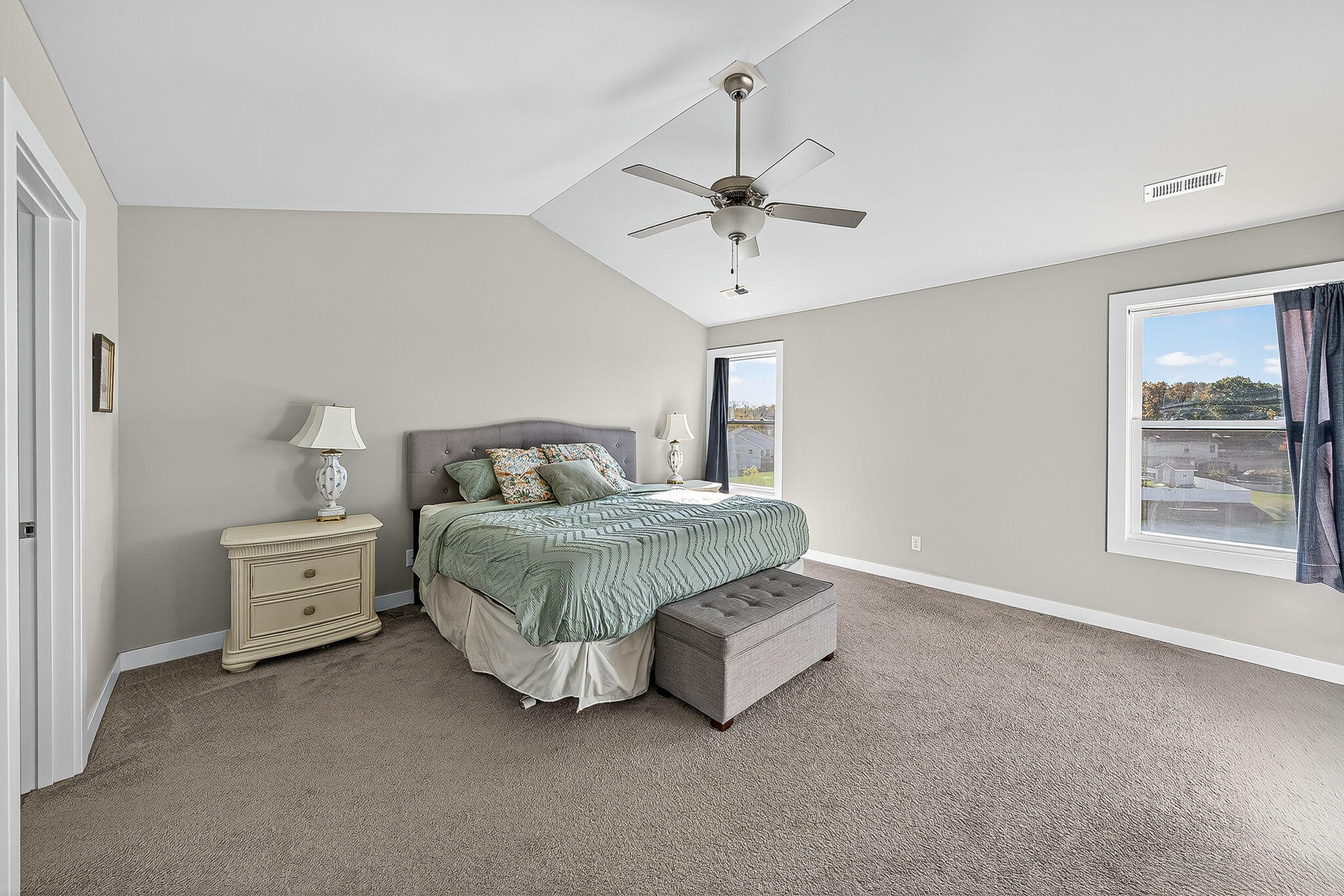 244 Falcon Way Valparaiso, IN 46385 - Photo 12 of 25 2048x1365