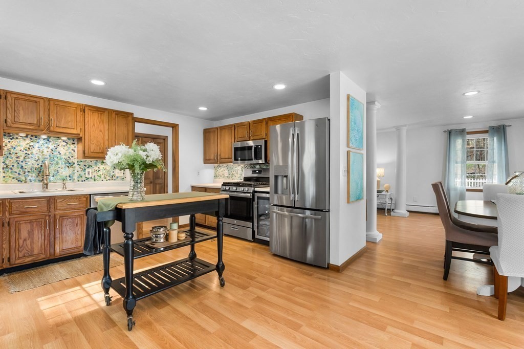77 Maple Street, Unit 3 Middleton, MA 01949 - Photo 5 of 41 Gallery Image 5