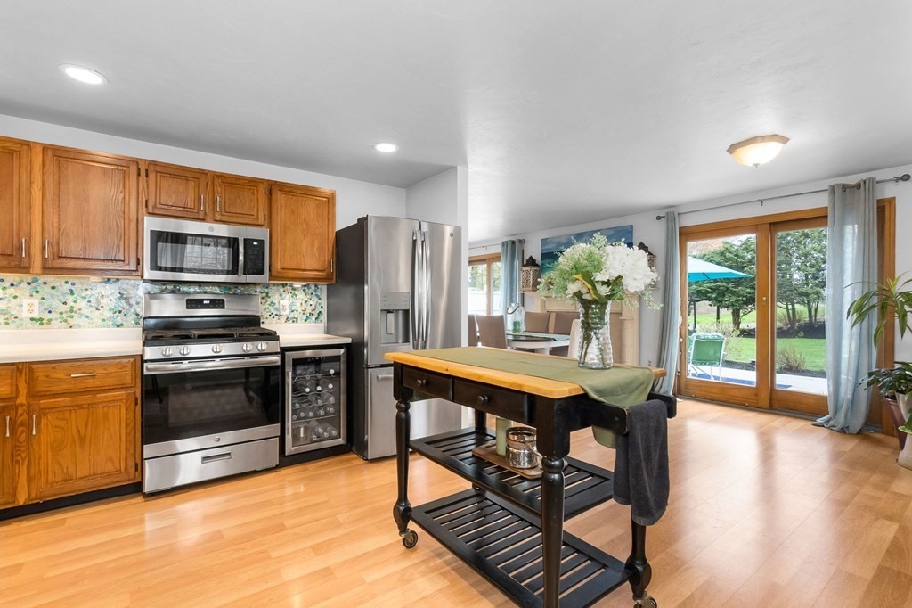77 Maple Street, Unit 3 Middleton, MA 01949 - Photo 6 of 41 Gallery Image 6
