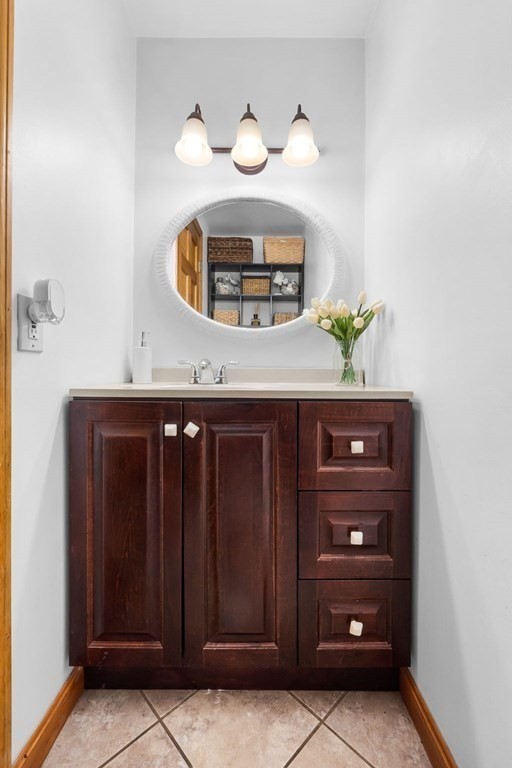 77 Maple Street, Unit 3 Middleton, MA 01949 - Photo 7 of 41 Gallery Image 7