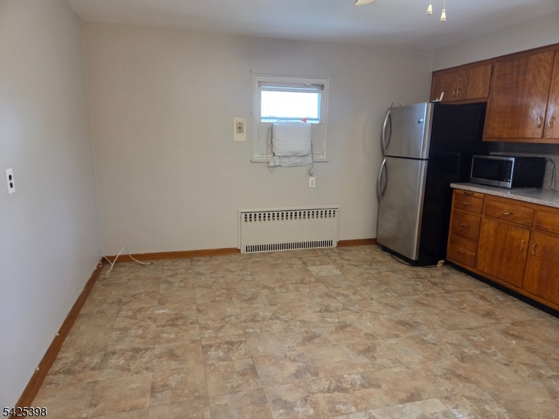 144 Raphael Road Totowa, NJ 07512 - Photo 3 of 11