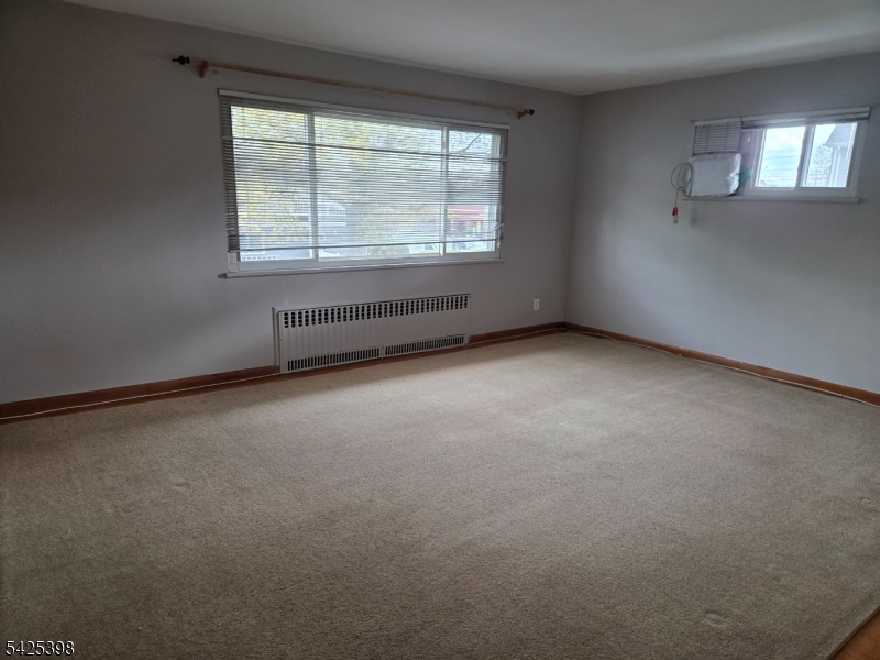 144 Raphael Road Totowa, NJ 07512 - Photo 4 of 11