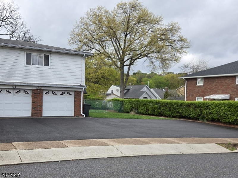 144 Raphael Road Totowa, NJ 07512 - Photo 10 of 11