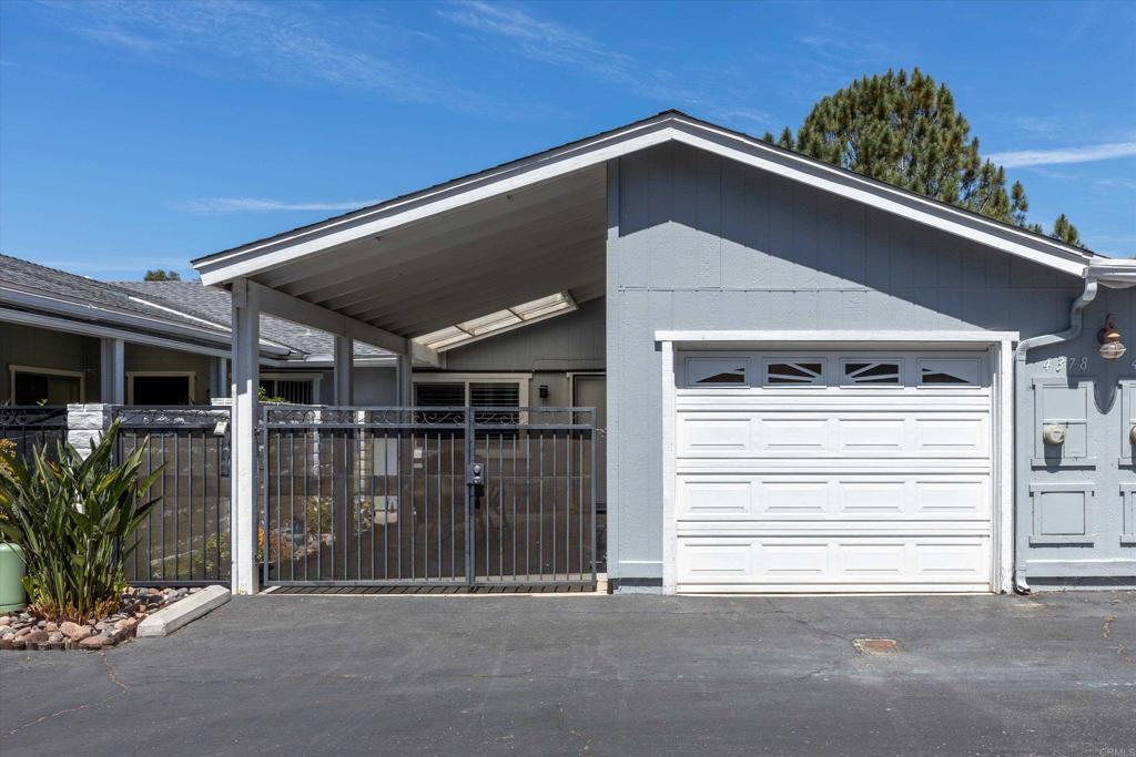 4378 Dowitcher Way Oceanside, CA 92057 - Photo 21 of 47 Garage