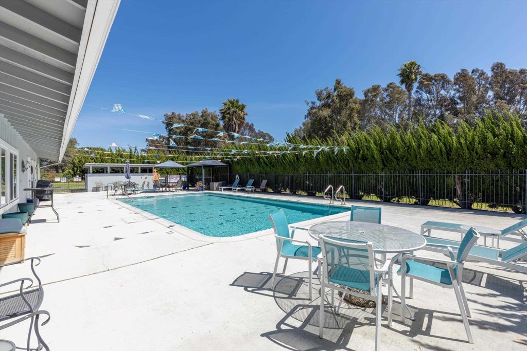 4378 Dowitcher Way Oceanside, CA 92057 - Photo 28 of 47 Community Pool