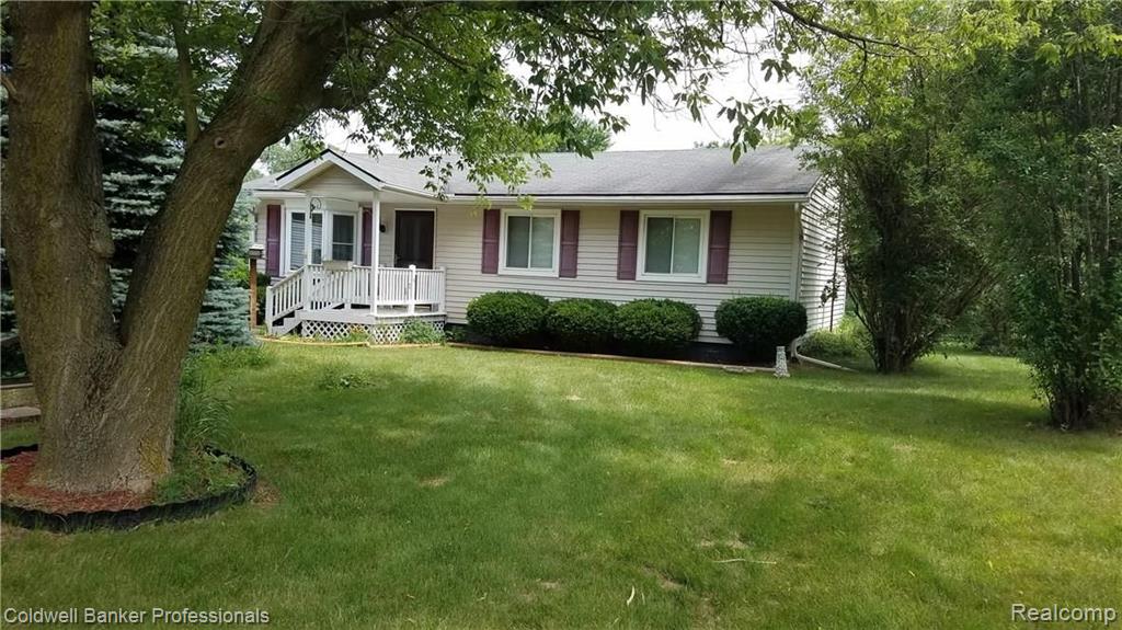 1534 Fish Lake Road Lapeer, MI 48446 - Photo 2 of 17 Gallery Image 2