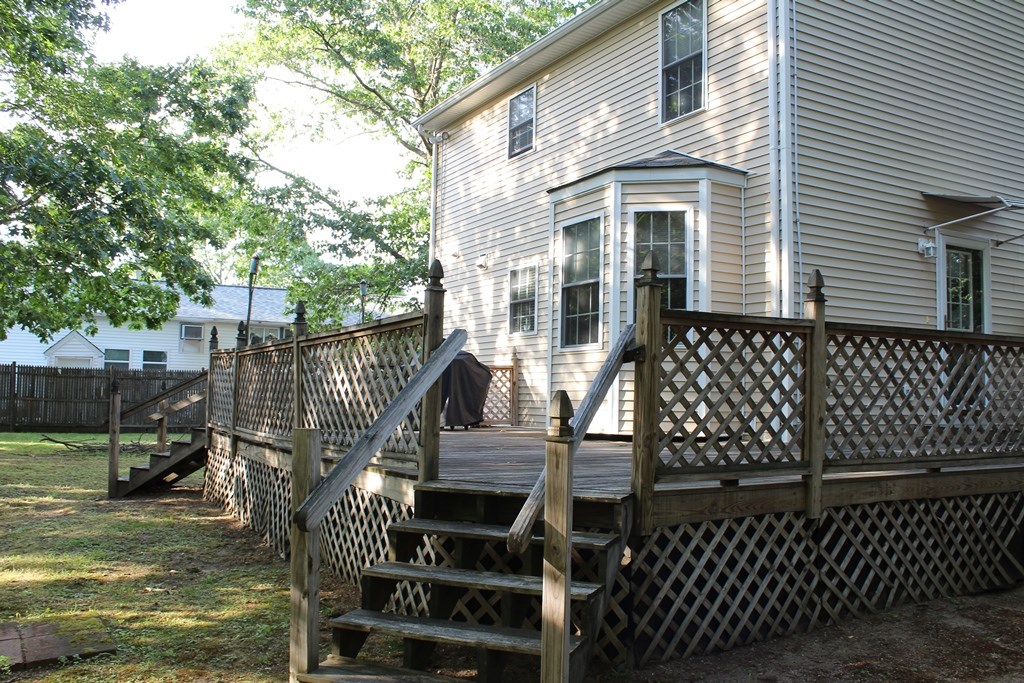 205 Nausauket Road Warwick, RI 02886 - Photo 17 of 24