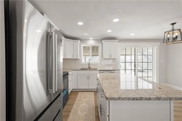 $279,000 | 260 Twin Bridges Road, Charleroi, PA 15022