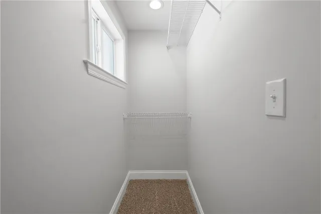 $279,000 | 260 Twin Bridges Road, Charleroi, PA 15022