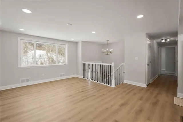 $279,000 | 260 Twin Bridges Road, Charleroi, PA 15022