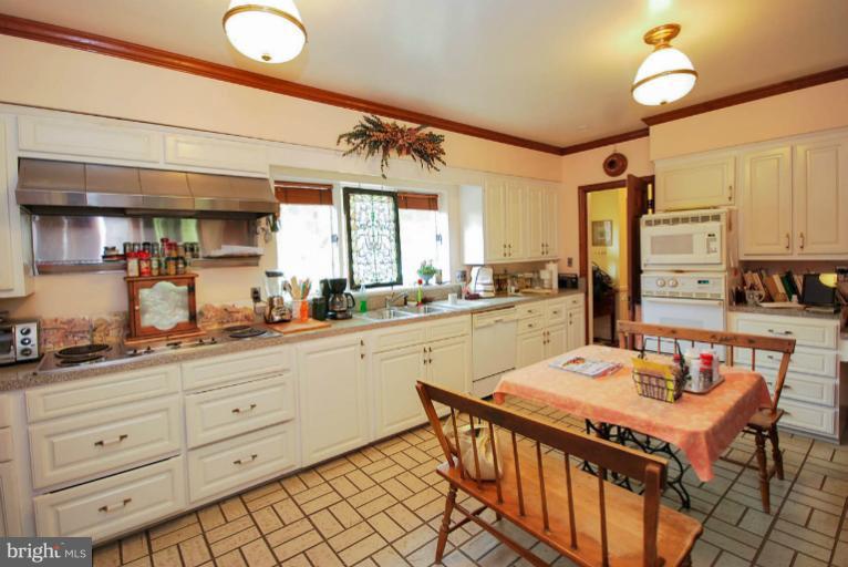 3713 Cardiff Road Chevy Chase, MD 20815 - Photo 16 of 16 Kitchen