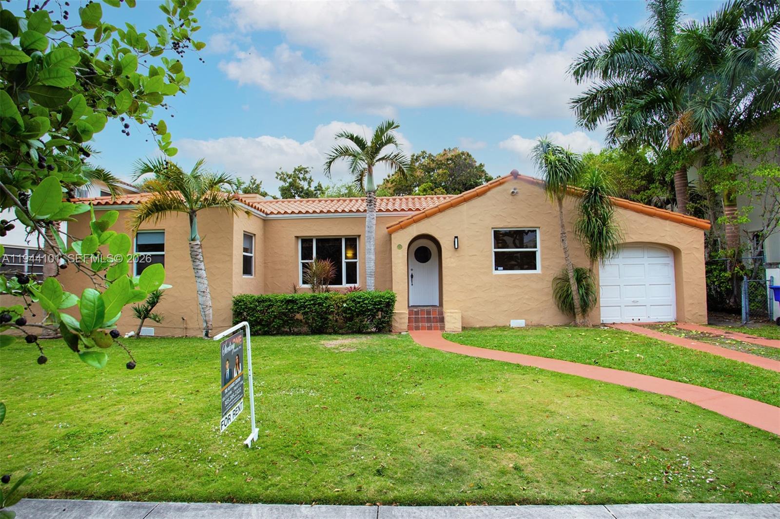 236 Southwest 28th Road Miami, FL 33129 - Photo 1 of 32