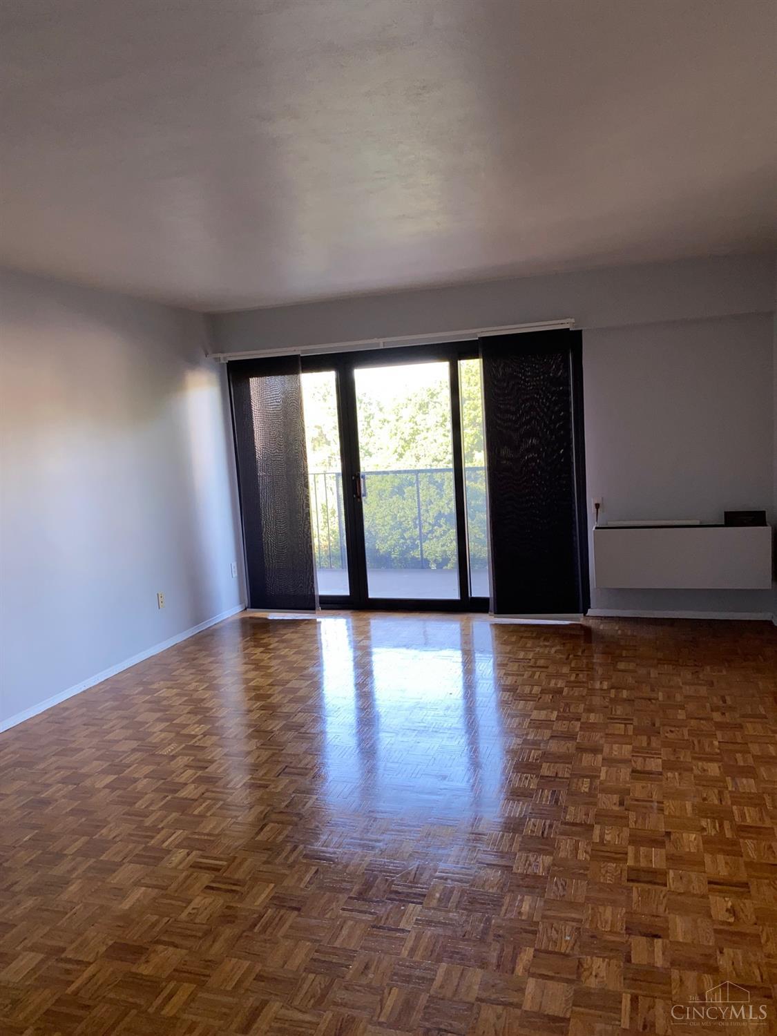 1815 William Howard Taft Road, Unit 604 Cincinnati, OH 45206 - Photo 6 of 21
