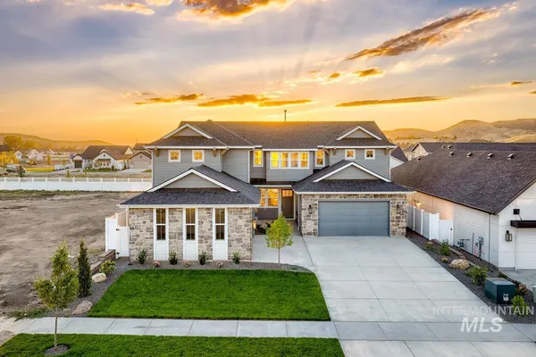 $1,113,941 | 21690 Appaloosa Avenue, Star, ID 83669