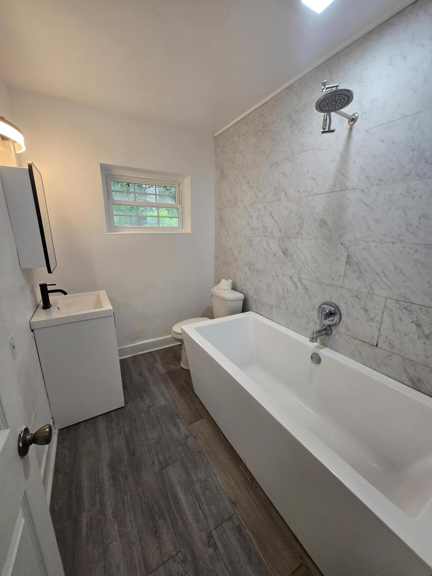 8305 Hogan Road Jacksonville, FL 32216 - Photo 22 of 31 Main Bathroom 2