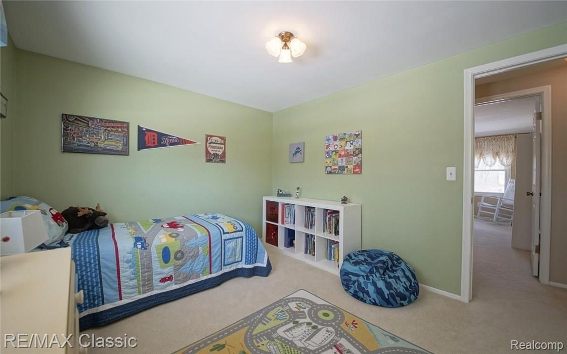 11799 Wildwing Road Plymouth, MI 48170 - Photo 17 of 26 17-photo-web-1680x1050-139661.jpg