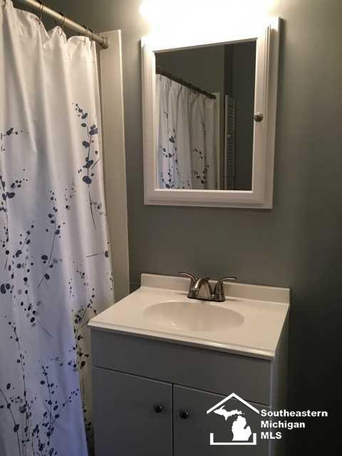 1114 West Temperance Road Temperance, MI 48182 - Photo 20 of 27 Full Bath View 2