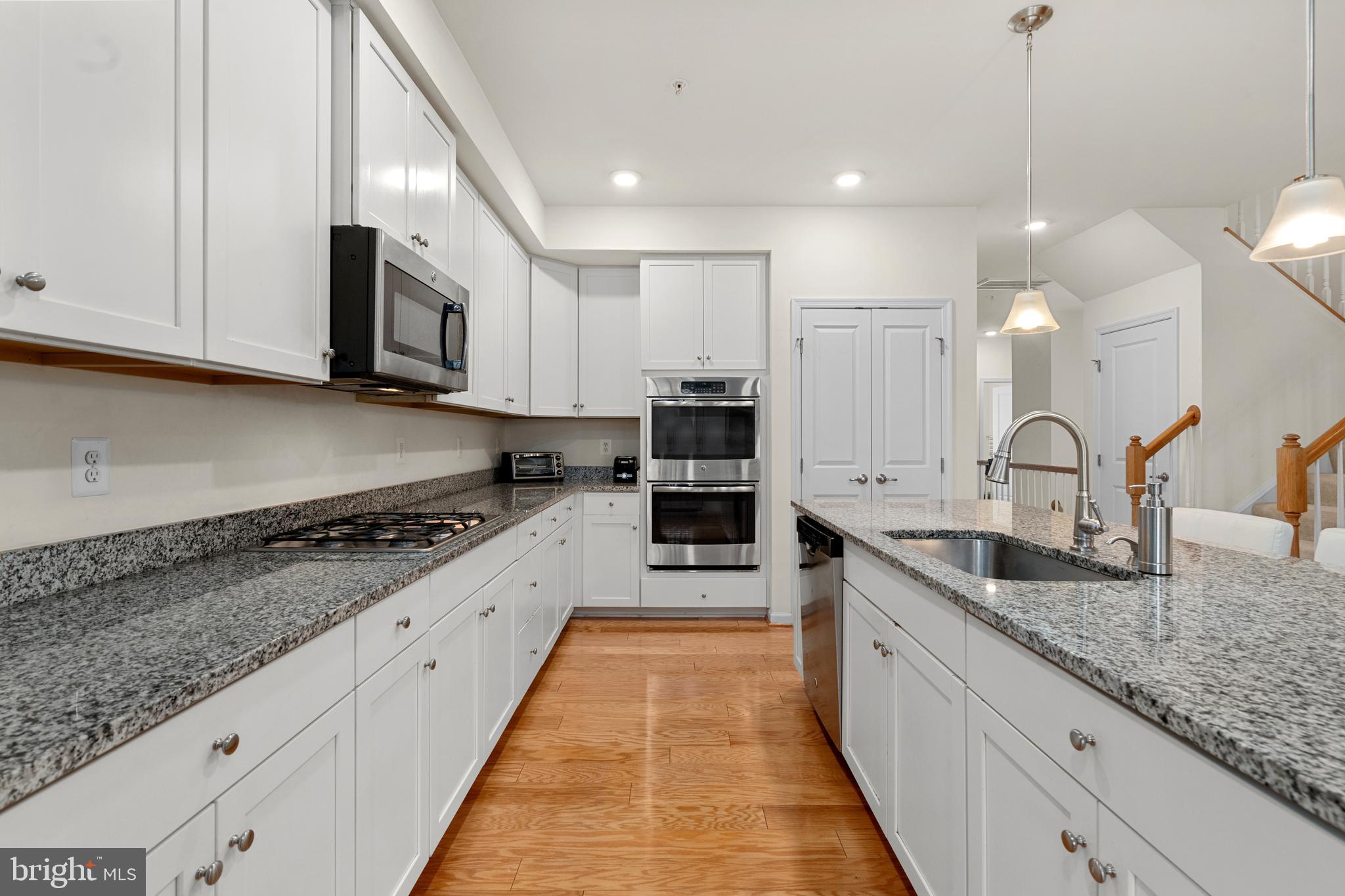 13631 Rockingham Lane Gainesville, VA 20155 - Photo 6 of 34