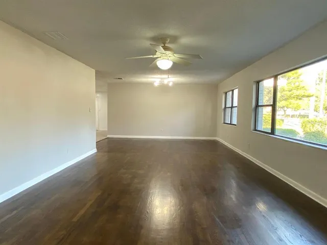 $2,595 | 1612 East 33rd Avenue, Tampa, FL 33610