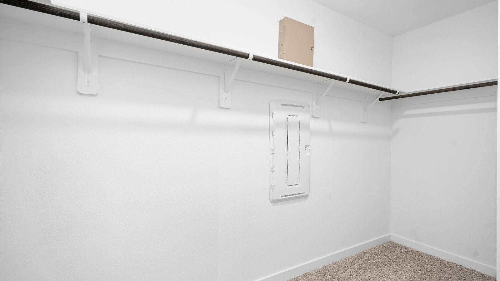 13 Robin Court Angleton, TX 77515 - Photo 22 of 27 a view of small space