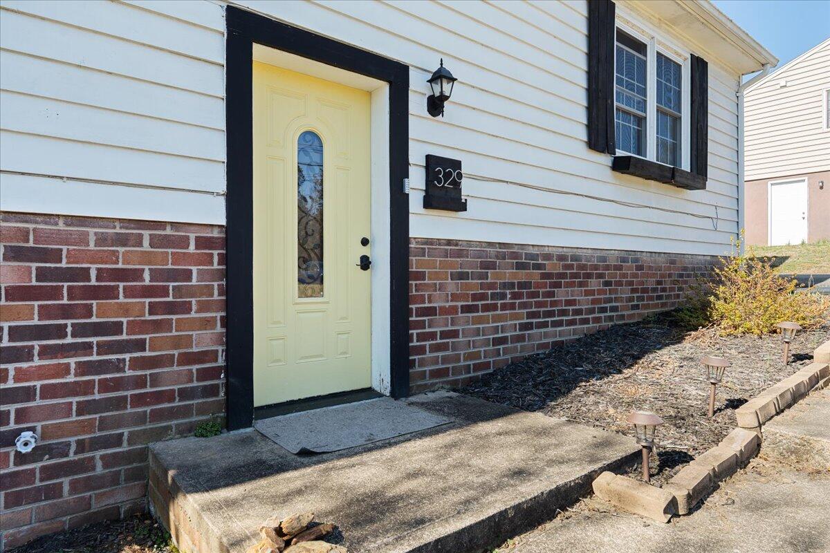 329 Holcomb Path Road Lynchburg, VA 24501 - Photo 3 of 33 05-329 Holcomb Path-5