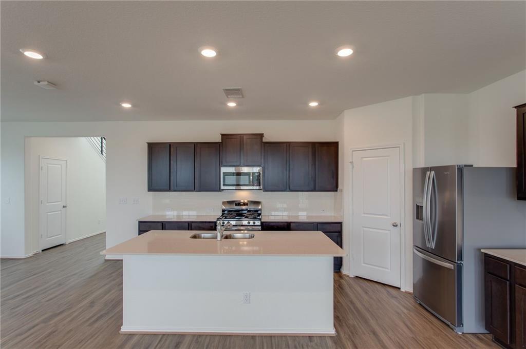 224 Montauk Loop Georgetown, TX 78628 - Photo 12 of 33